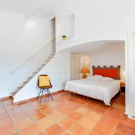 Sleeps 14 Pool Air Con Wifi Ramatuelle