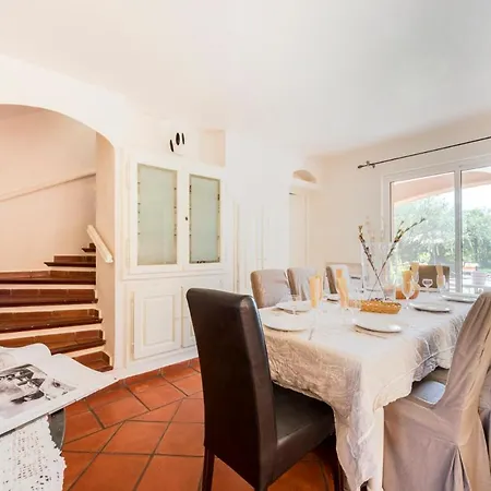 Sleeps 14 Pool Air Con Wifi Ramatuelle