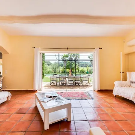 Sleeps 14 Pool Air Con Wifi Villa